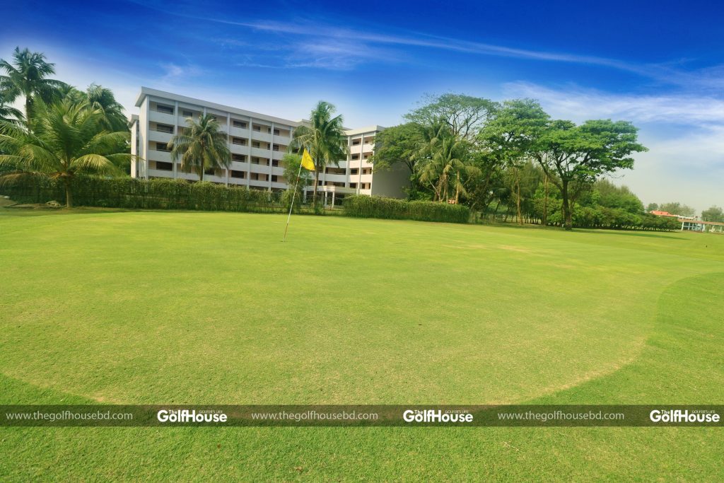 The_course_is_surrounded_by_lush_green_vegetation_with_magnificent_picturesque_beauty;_a_unique_place_of_mental_relaxation_in_an_atmosphere_of_serenity. 