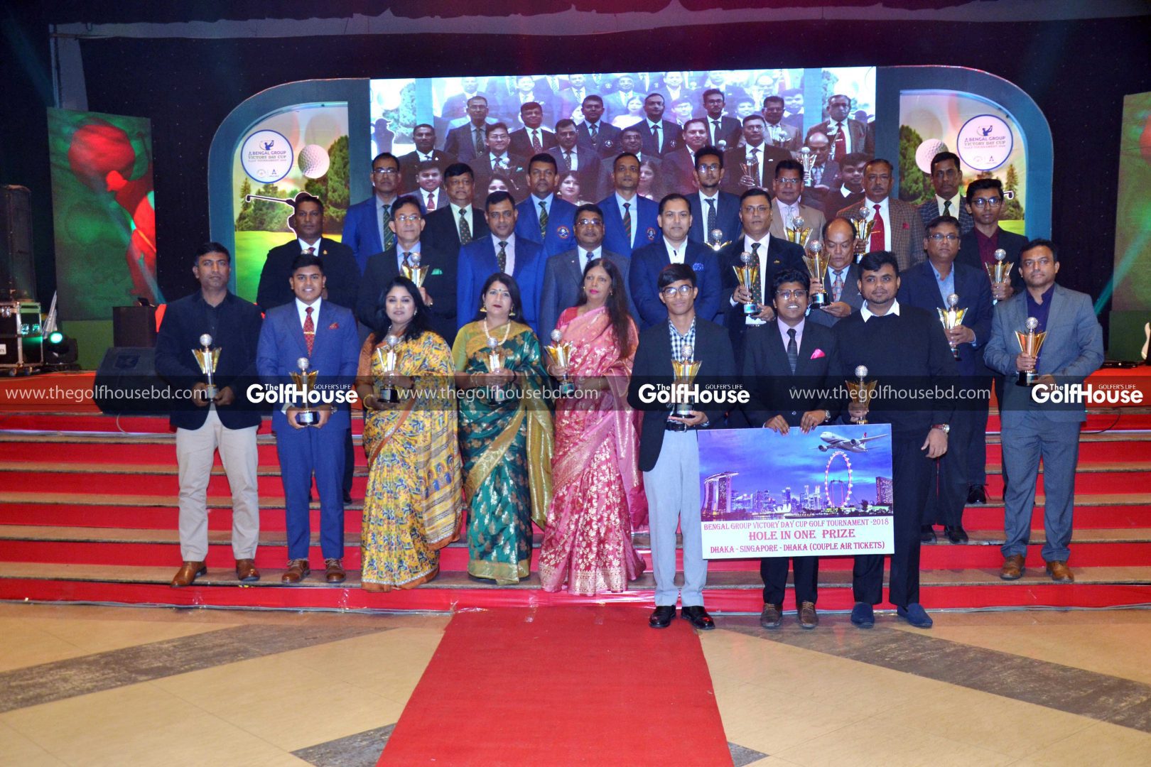 Mostafizur Rahman Parveez won the title of the main category of the Bengal Group Victory Day Cup Golf Tournament, which was recently held at the Army Golf Club in Dhaka.