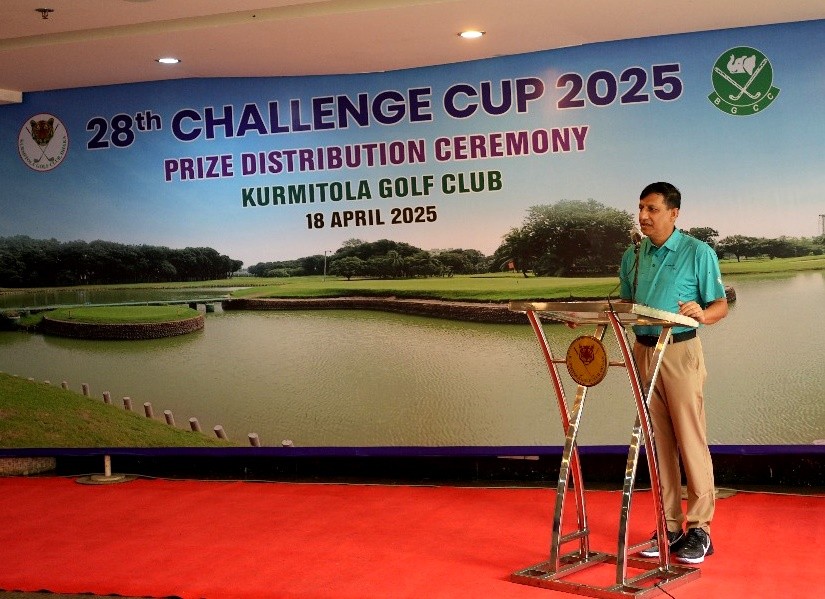 Lieutenant General Mohammad Shaheenul Haque, Senior Vice President of the Bangladesh Golf Federation, delivers his remarks as chief guest during the prize distribution ceremony of the 28th Challenge Cup 2025 at Kurmitola Golf Club.